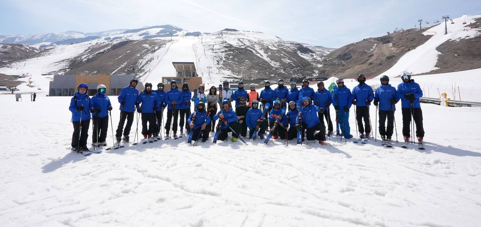"Şahdağ"da "Dağ xizəyi təlimçisi" layihəsi keçirilib